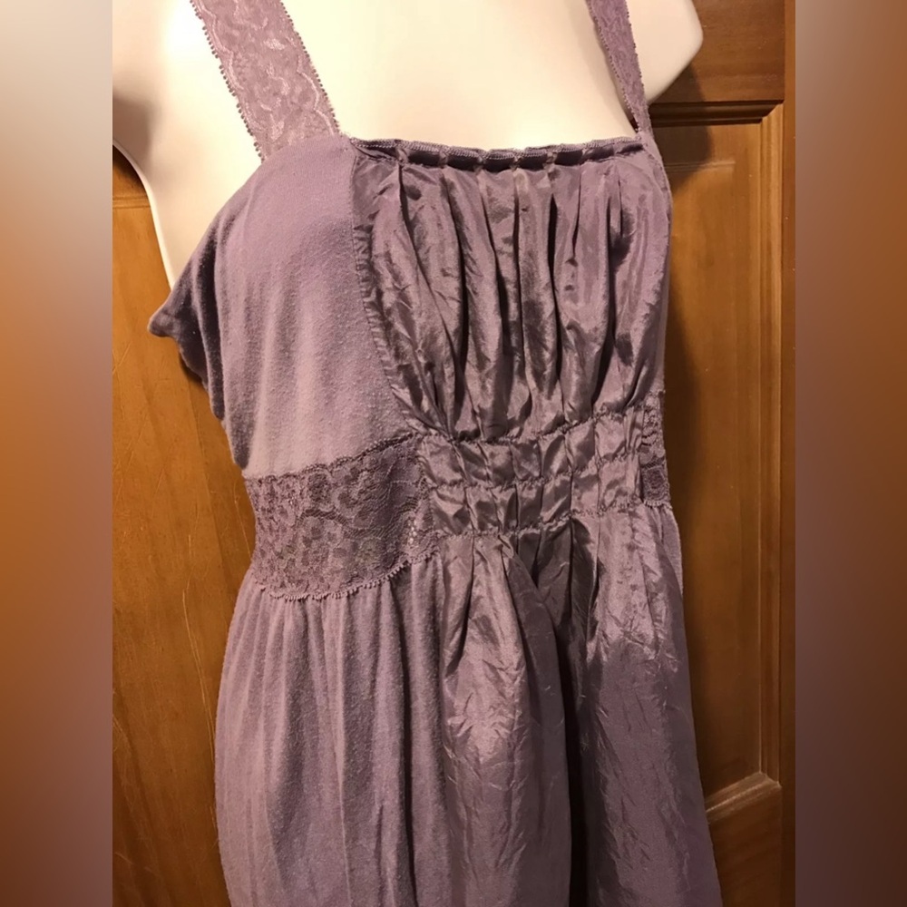 flounce tbd Tank Top